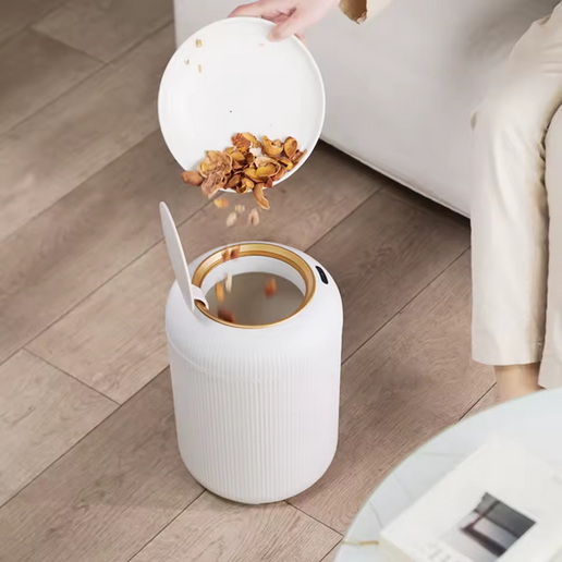 LYONZA Touchless Trash Can